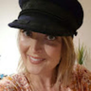 Meet your Posher, Carli